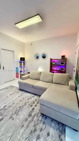 851 NE 1st Avenue Miami FL 33132