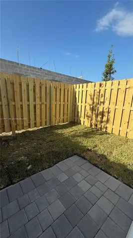 1087 SE 2nd Terrace Florida City FL 33034