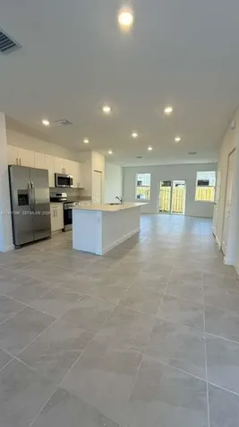 1087 SE 2nd Terrace Florida City FL 33034