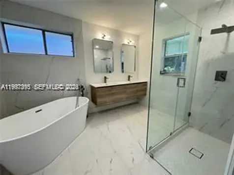 427 SW 169th Terrace Weston FL 33326