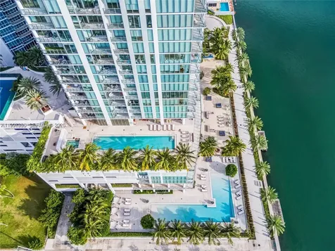 2900 NE 7th Avenue Miami FL 33137