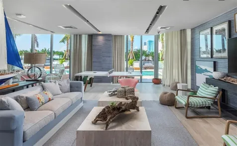 2900 NE 7th Avenue Miami FL 33137