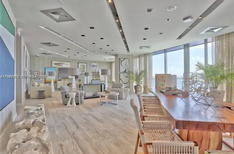 2900 NE 7th Avenue Miami FL 33137