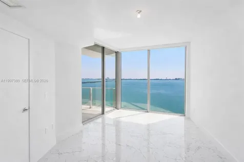 2900 NE 7th Avenue Miami FL 33137