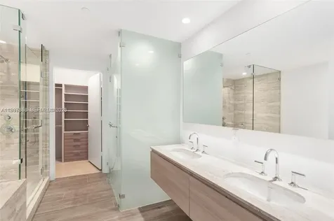 2900 NE 7th Avenue Miami FL 33137