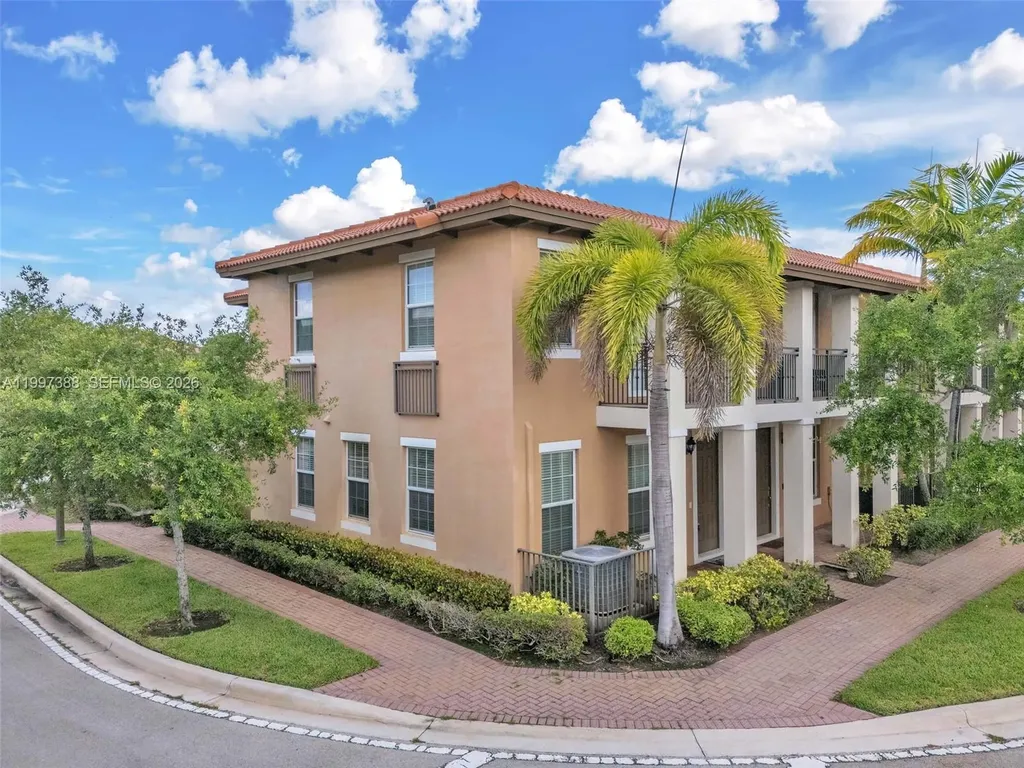 1148 SW 147th Avenue Pembroke Pines FL 33027