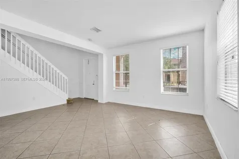 1148 SW 147th Avenue Pembroke Pines FL 33027