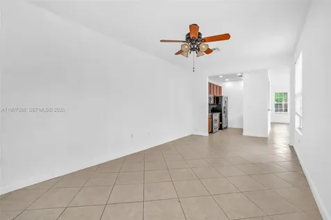 1148 SW 147th Avenue Pembroke Pines FL 33027