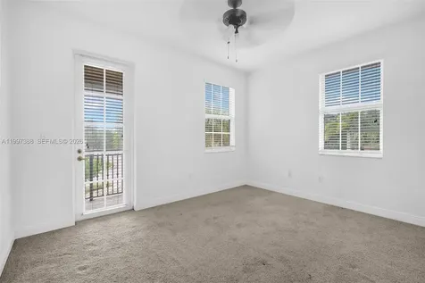 1148 SW 147th Avenue Pembroke Pines FL 33027