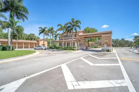 1148 SW 147th Avenue Pembroke Pines FL 33027