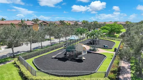 1148 SW 147th Avenue Pembroke Pines FL 33027