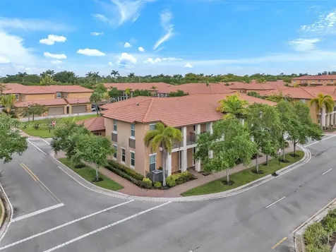 1148 SW 147th Avenue Pembroke Pines FL 33027