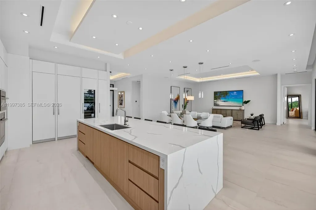2757 NE 34 Street Fort Lauderdale FL 33306