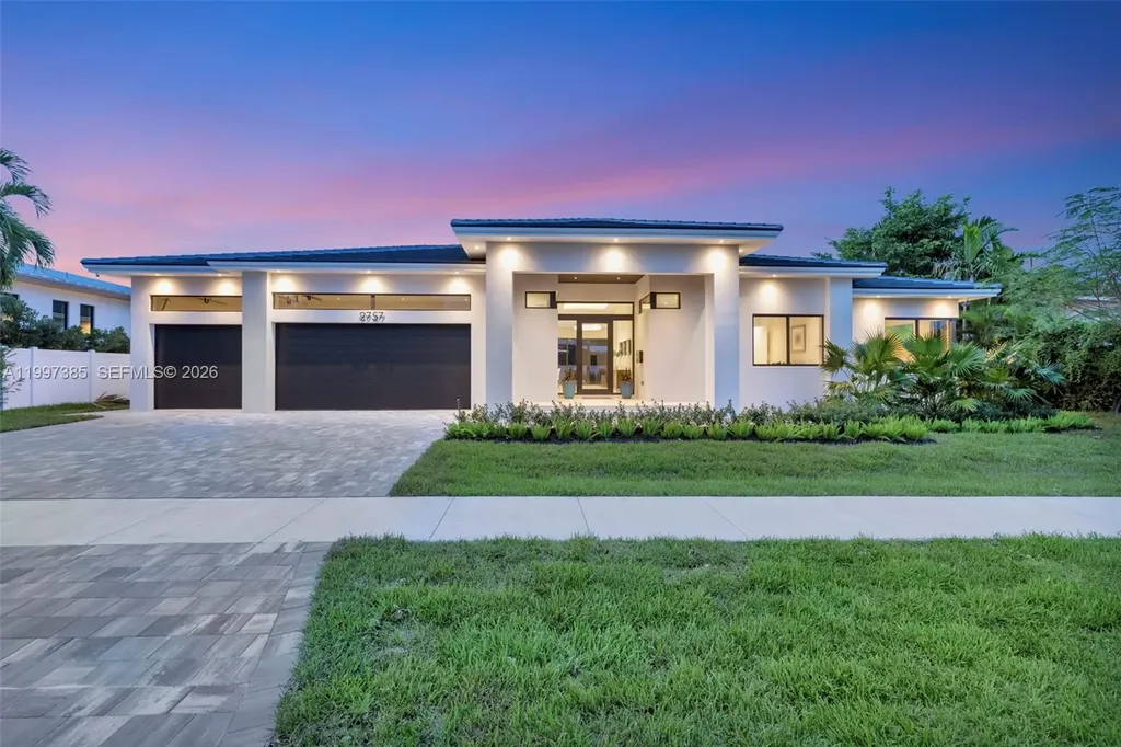 2757 NE 34 Street Fort Lauderdale FL 33306