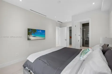 2757 NE 34 Street Fort Lauderdale FL 33306