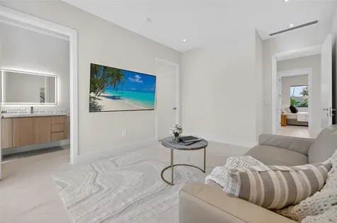 2757 NE 34 Street Fort Lauderdale FL 33306