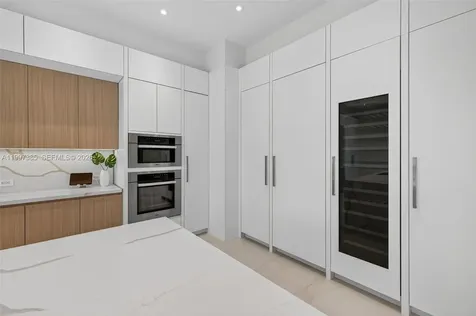 2757 NE 34 Street Fort Lauderdale FL 33306