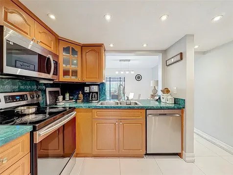 1291 SW 124th Court Miami FL 33184