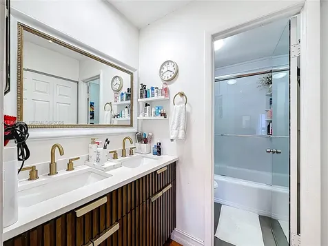 1291 SW 124th Court Miami FL 33184