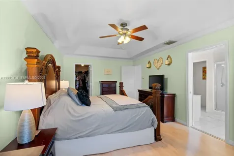 9128 SW 211th Lane Cutler Bay FL 33189