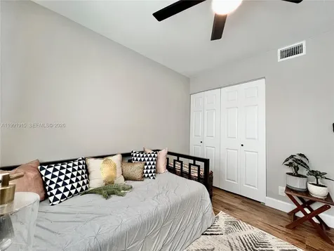 10019 Winding Lake Road Sunrise FL 33351