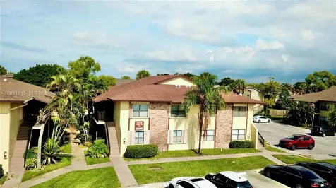 10019 Winding Lake Road Sunrise FL 33351