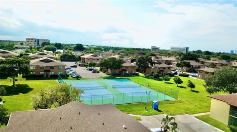 10019 Winding Lake Road Sunrise FL 33351