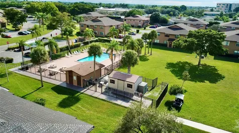 10019 Winding Lake Road Sunrise FL 33351