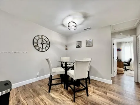 10019 Winding Lake Road Sunrise FL 33351