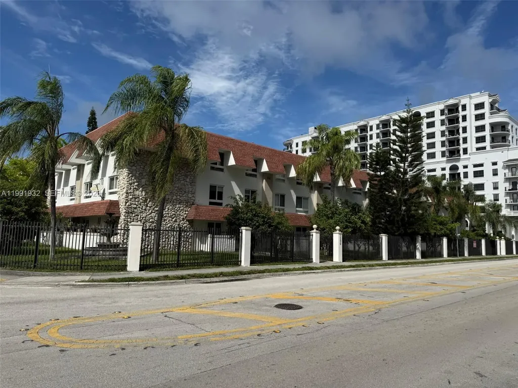 7251 SW 82nd Street Miami FL 33143