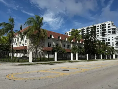 7251 SW 82nd Street Miami FL 33143