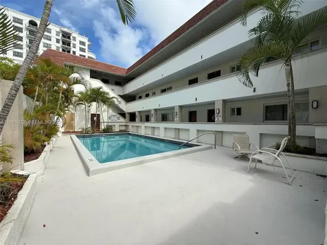 7251 SW 82nd Street Miami FL 33143