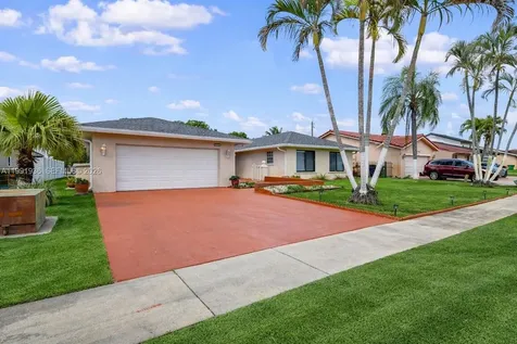 9131 N Lake Miramar Circle Miramar FL 33025