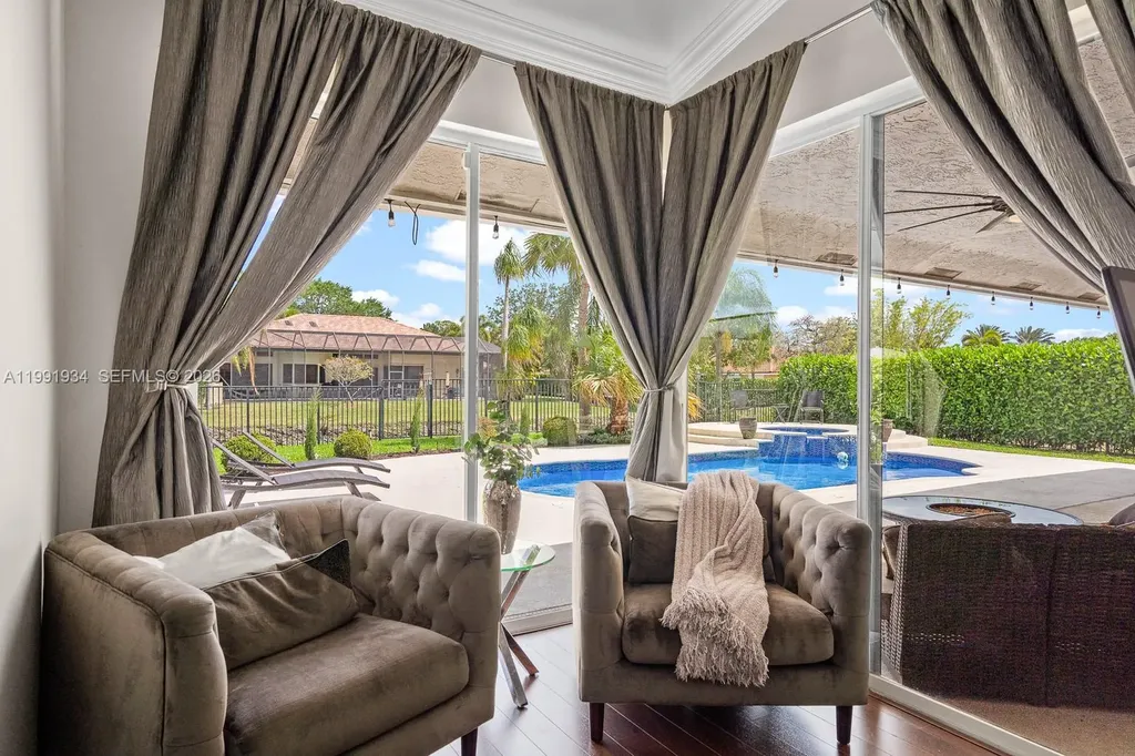 8412 NW 52nd Place Coral Springs FL 33067