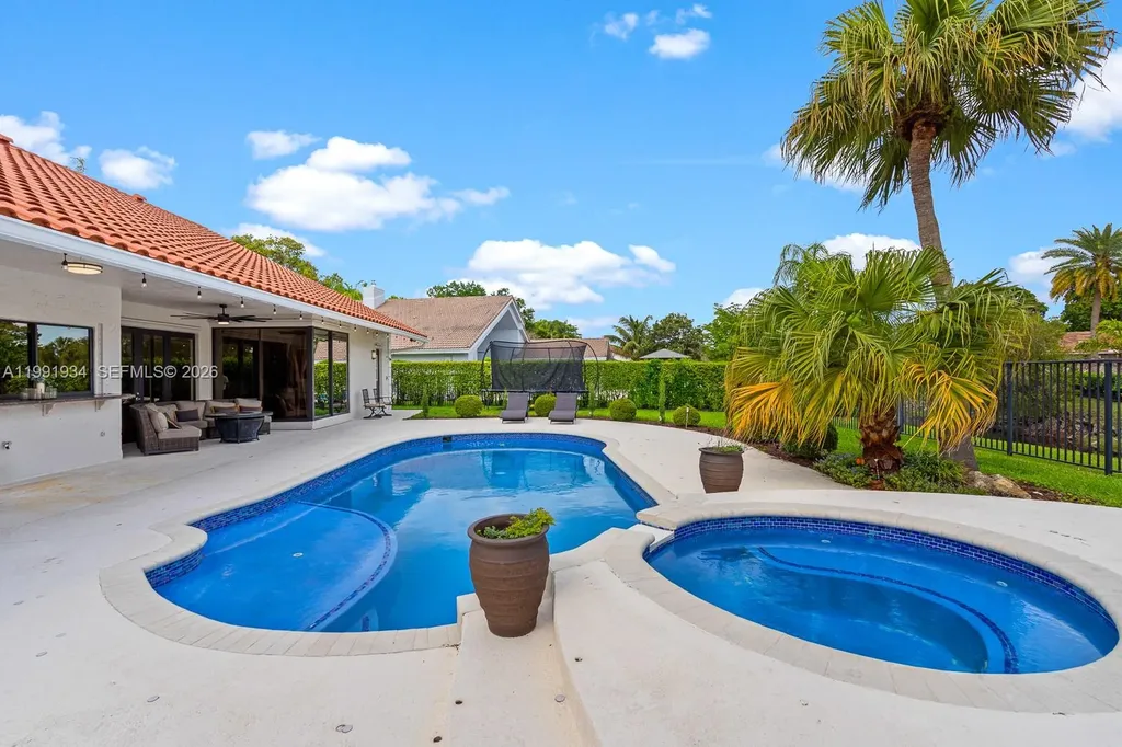 8412 NW 52nd Place Coral Springs FL 33067