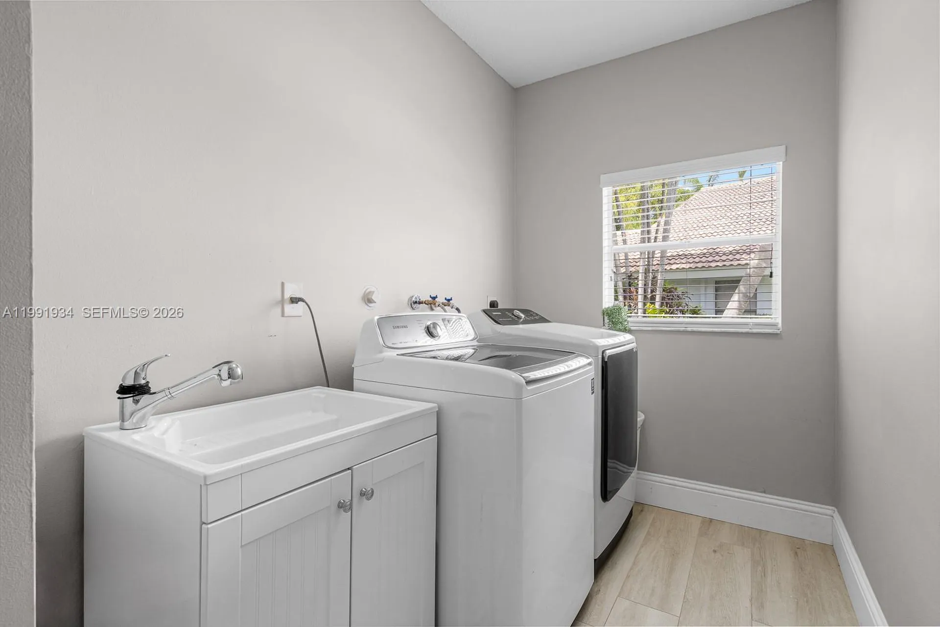 8412 NW 52nd Place Coral Springs FL 33067