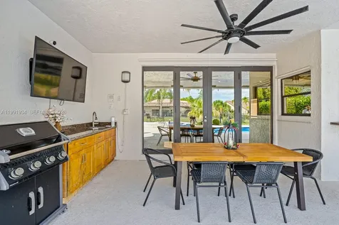 8412 NW 52nd Place Coral Springs FL 33067