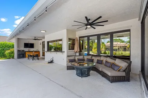 8412 NW 52nd Place Coral Springs FL 33067