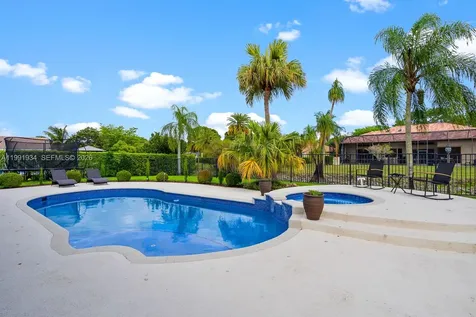 8412 NW 52nd Place Coral Springs FL 33067