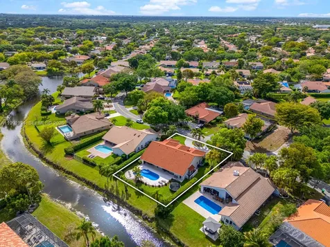 8412 NW 52nd Place Coral Springs FL 33067