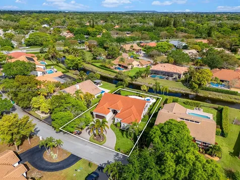 8412 NW 52nd Place Coral Springs FL 33067