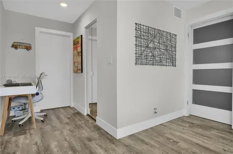 8900 Washington Boulevard Pembroke Pines FL 33025