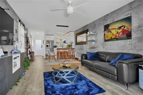 8900 Washington Boulevard Pembroke Pines FL 33025
