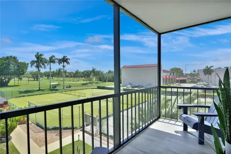 8900 Washington Boulevard Pembroke Pines FL 33025