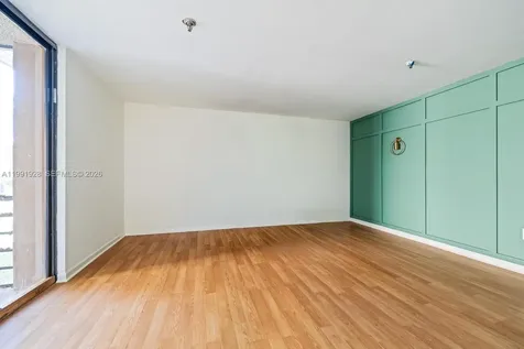 665 NE 195th Street Miami FL 33179