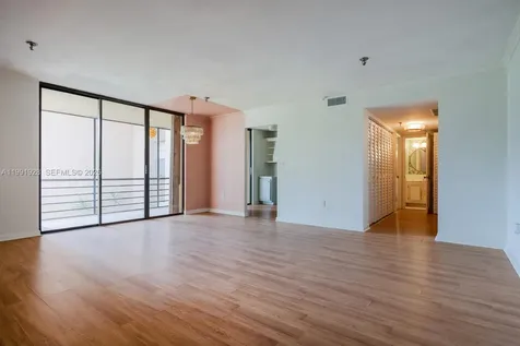 665 NE 195th Street Miami FL 33179