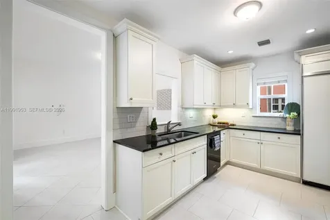 550 Loretto Avenue Coral Gables FL 33146