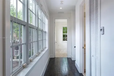 550 Loretto Avenue Coral Gables FL 33146