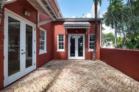 550 Loretto Avenue Coral Gables FL 33146