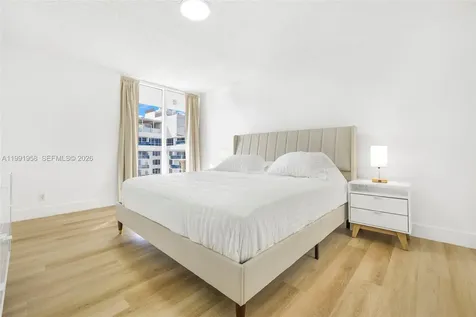 2401 Collins Avenue Miami Beach FL 33140